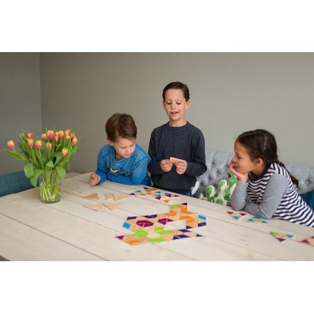 DOMINO TRIANGULAR COLORES