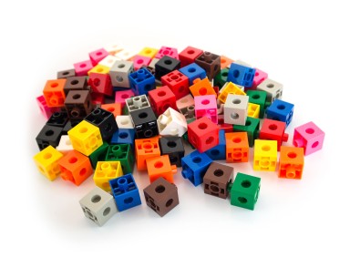 CUBOS 2 CM. 100 PIEZAS