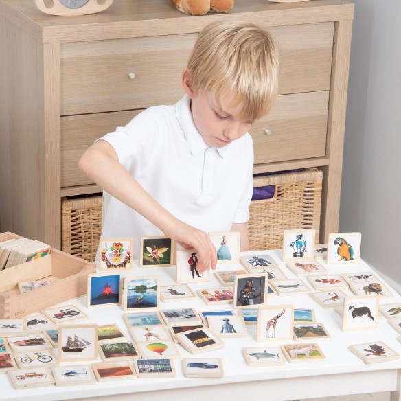 TICKIT CAJA 90 FICHAS DE MADERA PARA CREAR HISTORIAS