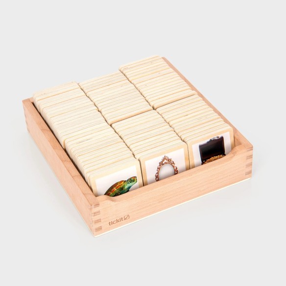 TICKIT CAJA 90 FICHAS DE MADERA PARA CREAR HISTORIAS