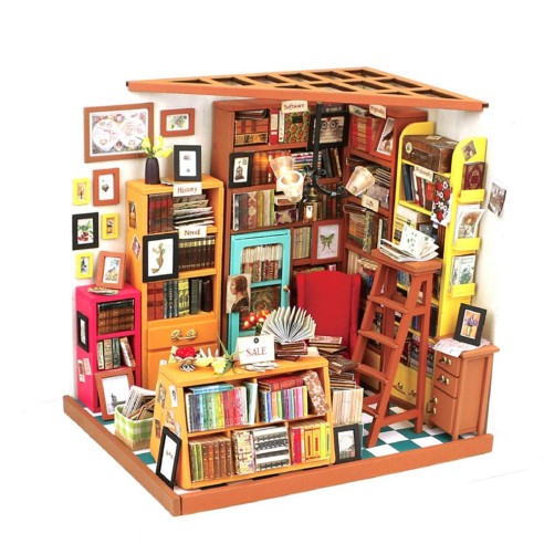 SAM'S STUDY ROOM - LA HABITACIÓN DE SAM