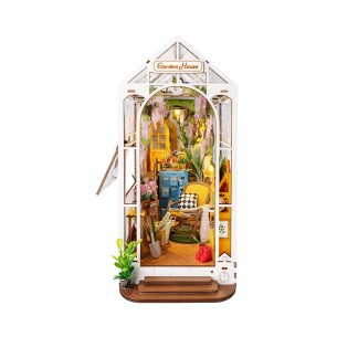 BOOKNOOK FLOWER HOUSE - FLORISTERÍA