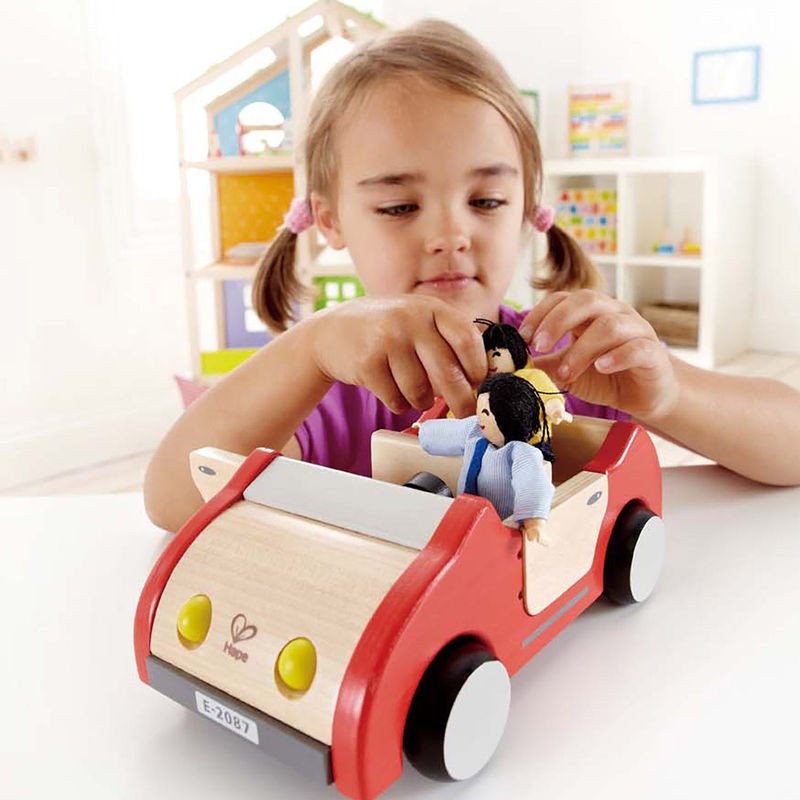 COCHE FAMILIAR