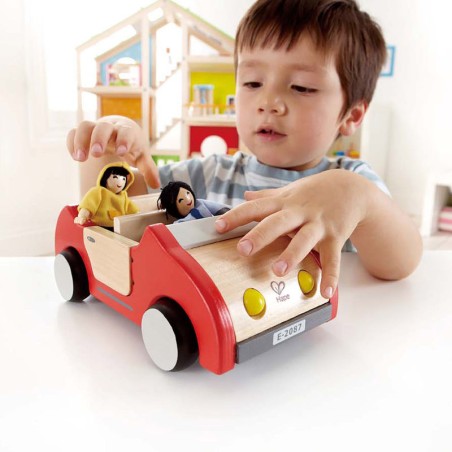 COCHE FAMILIAR